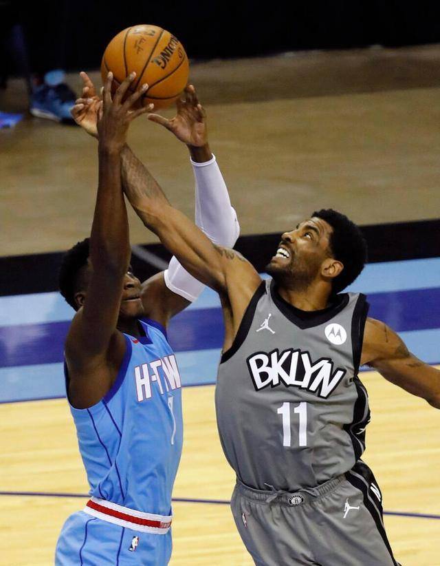 奇异果体育-Ning在篮网比赛中大比分获胜，锐不可当引发热议！