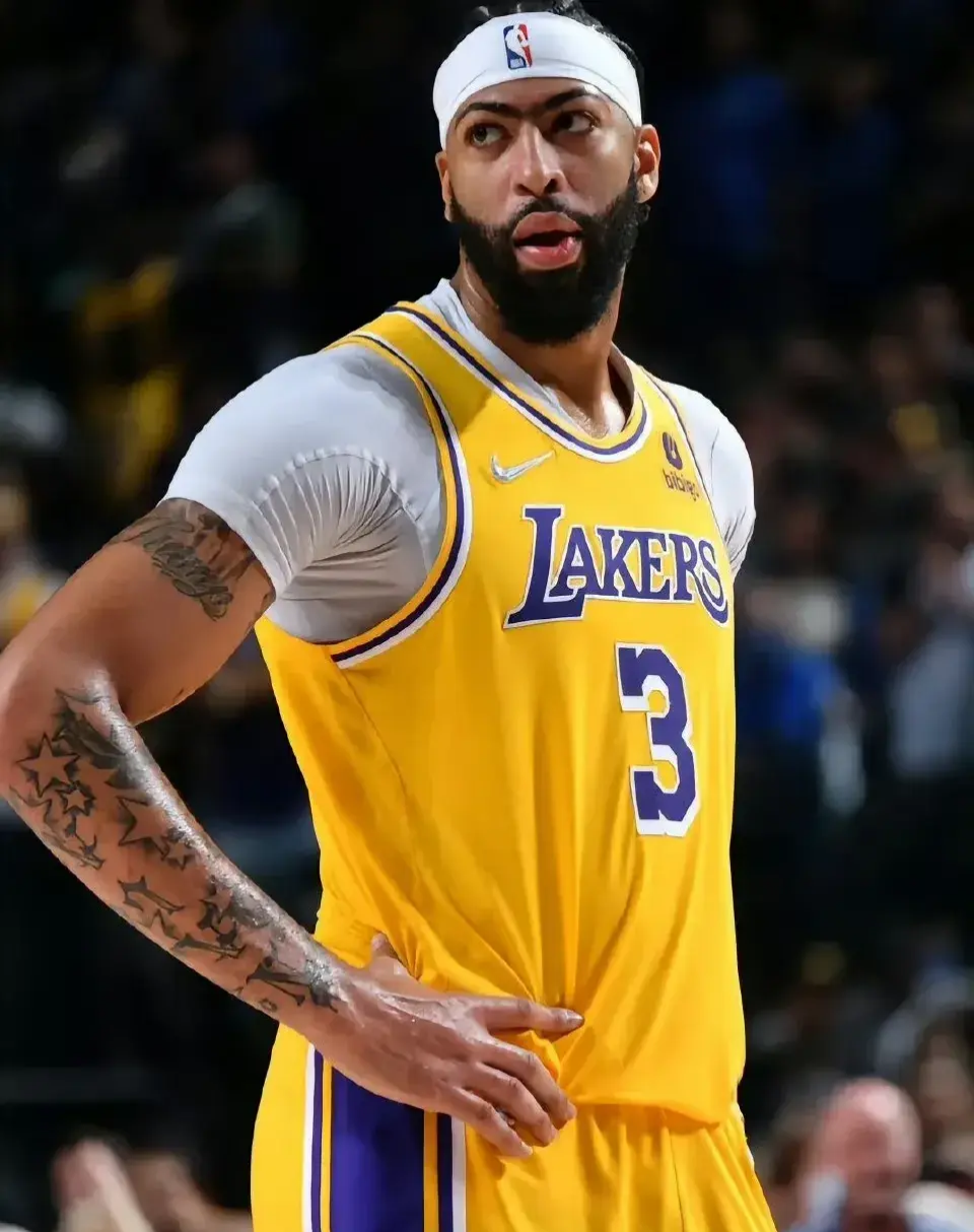 奇异果体育-包含浓眉哥连续三场比赛得分超过突破纪录，湖人挑战极限！的词条